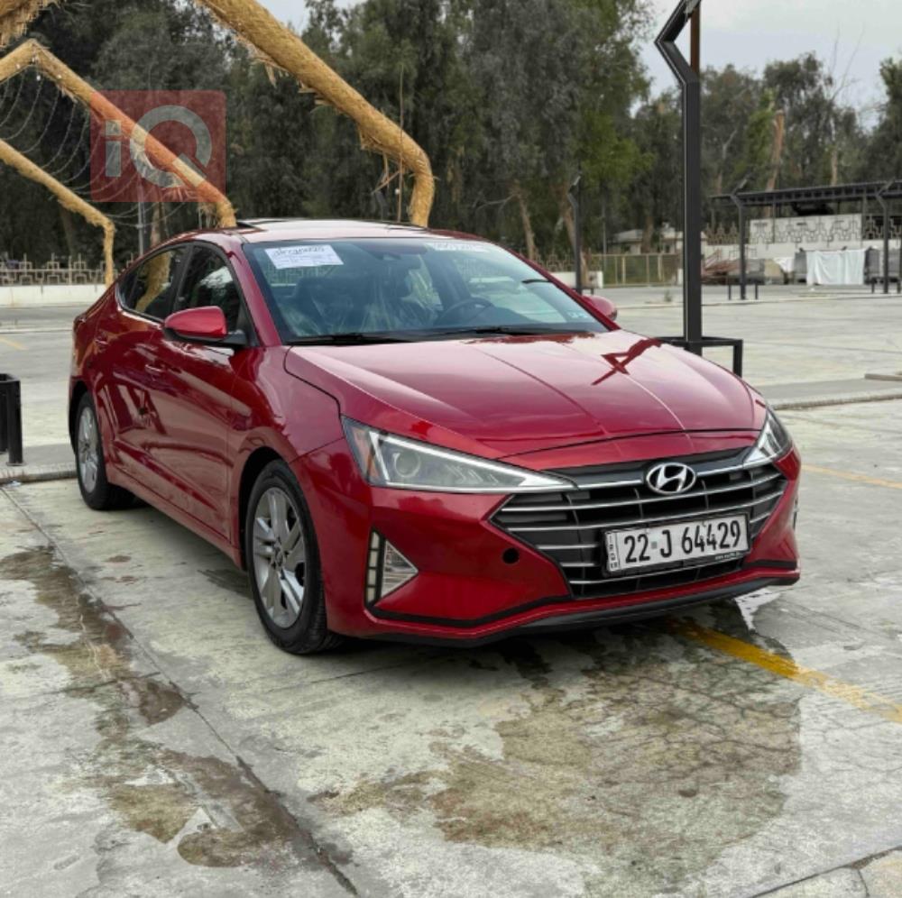 هیوندای ئەلەنترا